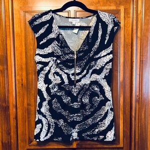 Calvin Klein Black White Abstract Snake Print Zipper Short Sleeve Blouse